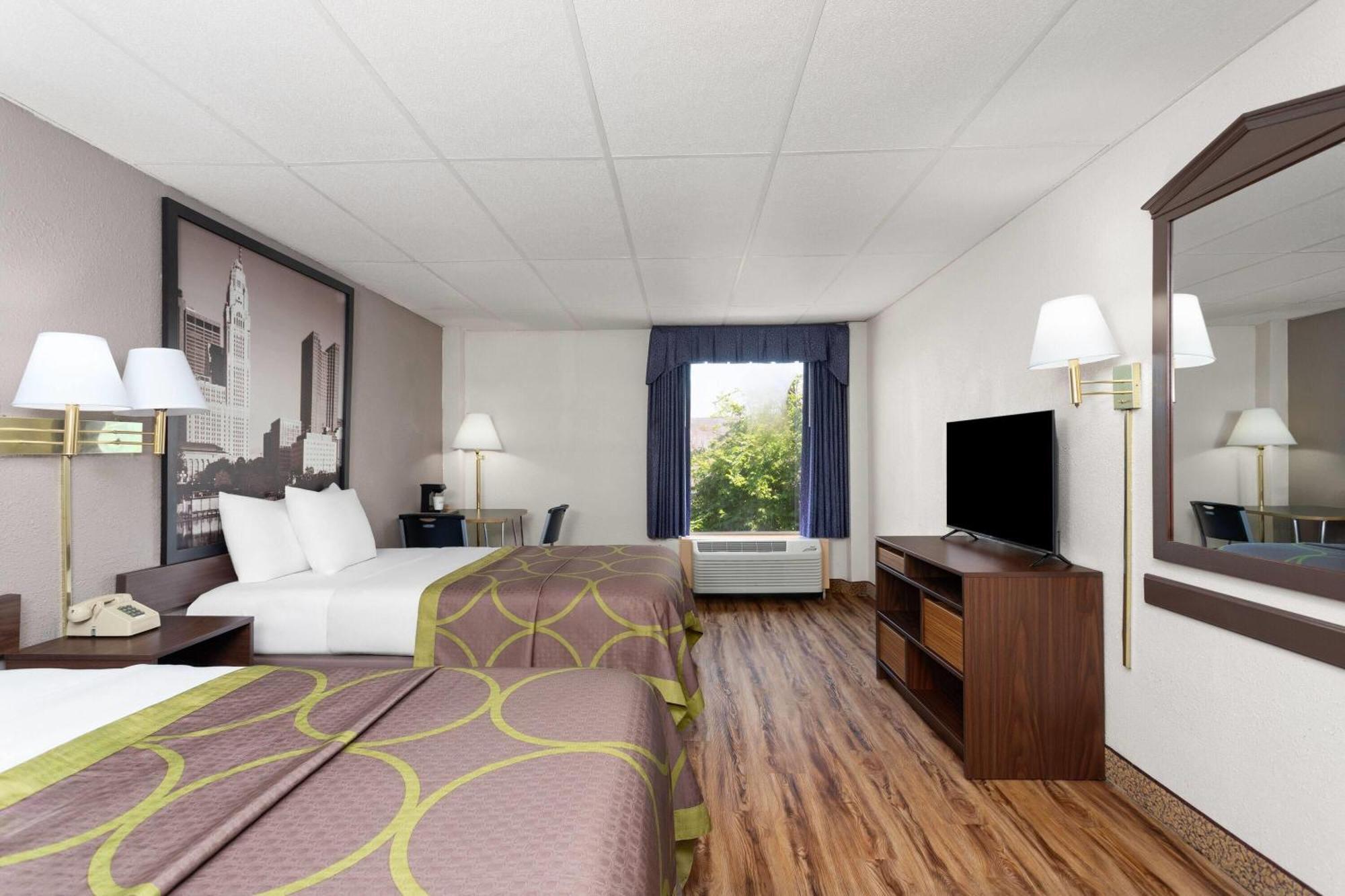 Super 8 By Wyndham Columbus Hotel Exterior foto
